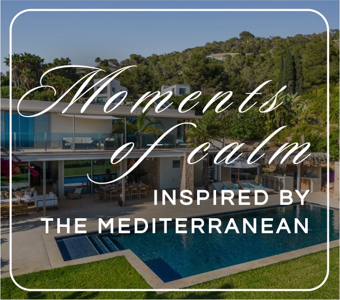 Pieza de campaña «Moments of calm, inspired by the Mediterranean» sobre una villa al atardecer